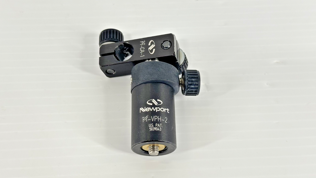 Newport M VPH 2 Optical Post Holder w/ M CA 1 Right Angle Post Clamp0