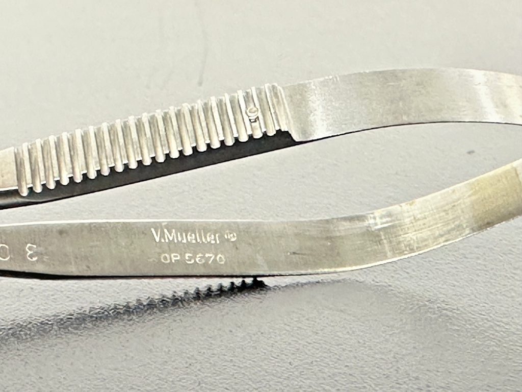 V. Mueller OP5670 Castroviejo Curved Micro Scissors 30643