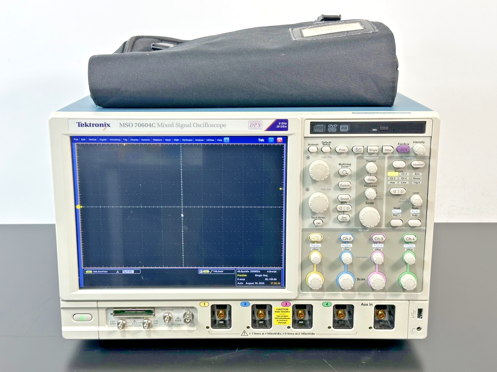 Tektronix MSO70604C 6GHz 25GS/s Mixed Signal Oscilloscope w/ Accessories Working1