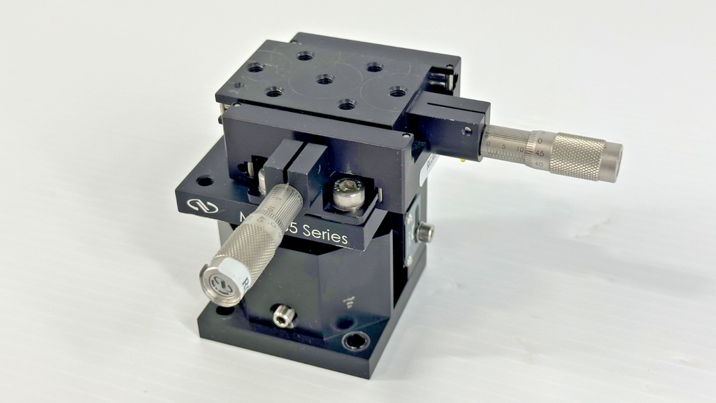Newport M 460A M DS65 Manual Multi Axis Precision Positioning Stage1
