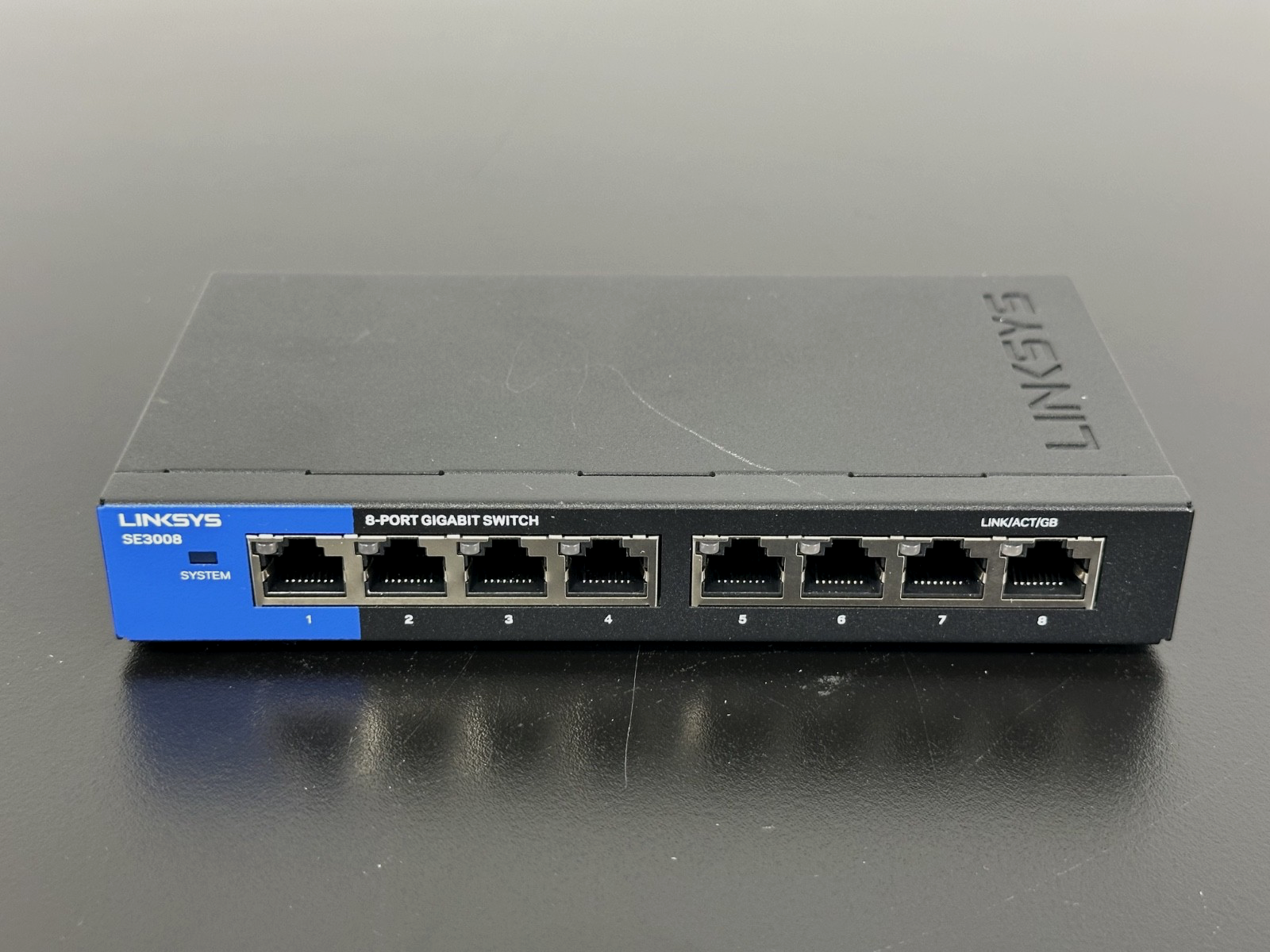 Linksys SE3008V2 8 Port Gigabit Ethernet Network Switch0