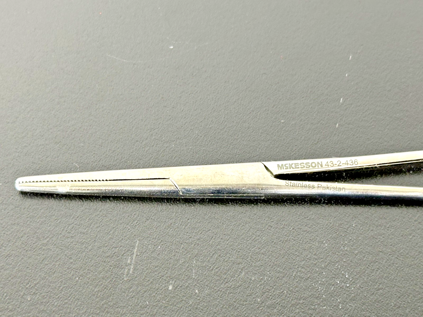 McKesson 43 2 436 Kelly Hemostatic Forceps Straight 5.5in Stainless2