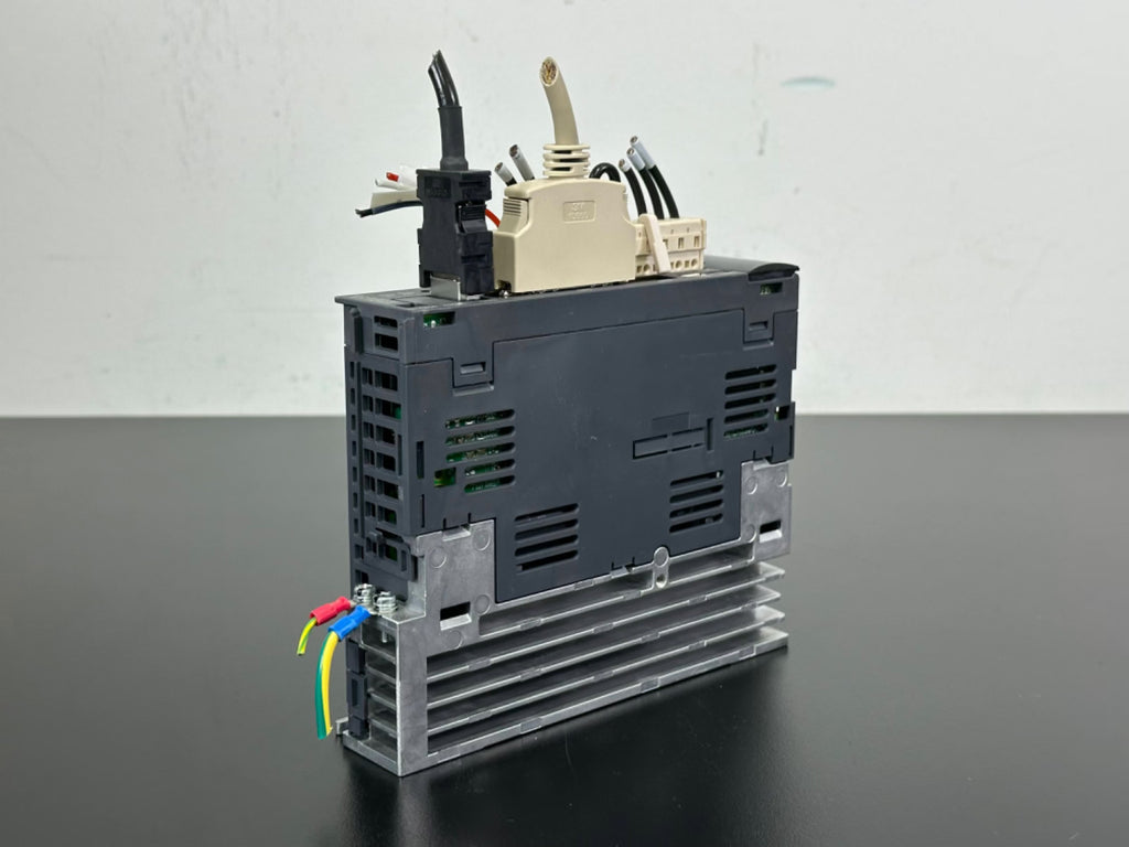 Mitsubishi Electric MR J3 10A RX035T016 Servo Drive Amplifier 100W MR J33