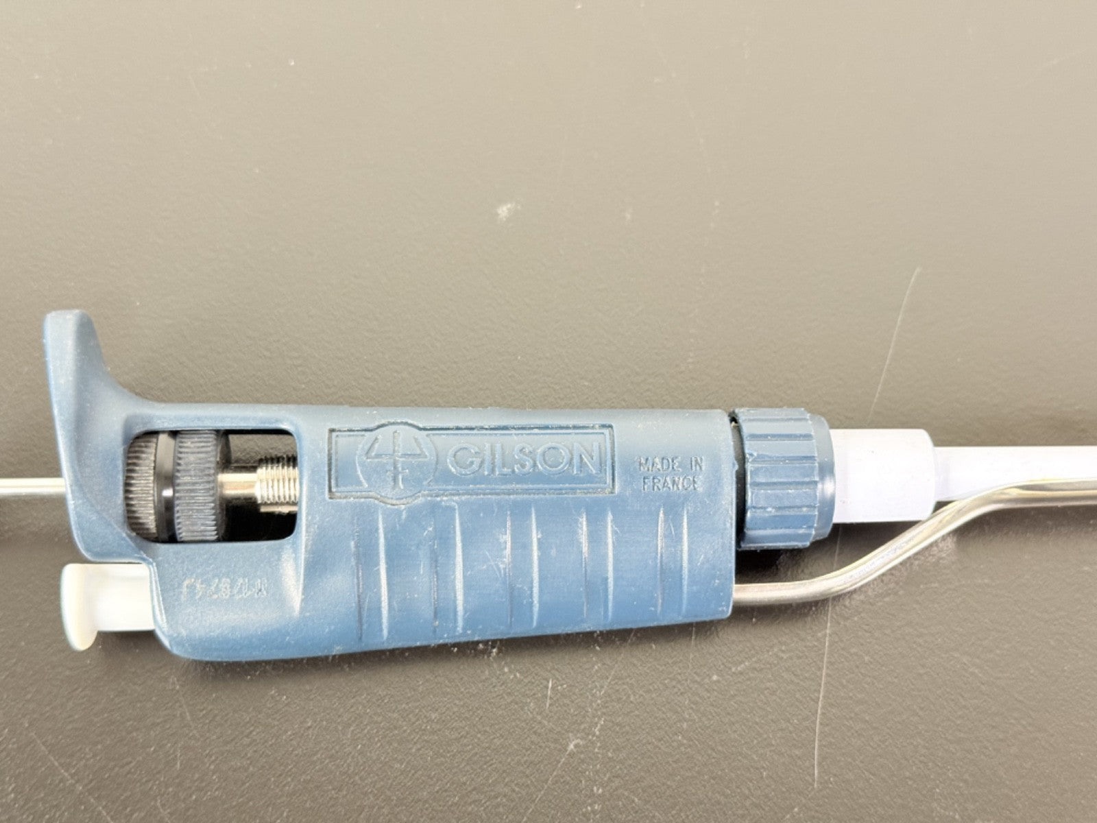 Gilson Pipetman P200 20–200µL Adjustable Pipette – For Parts1