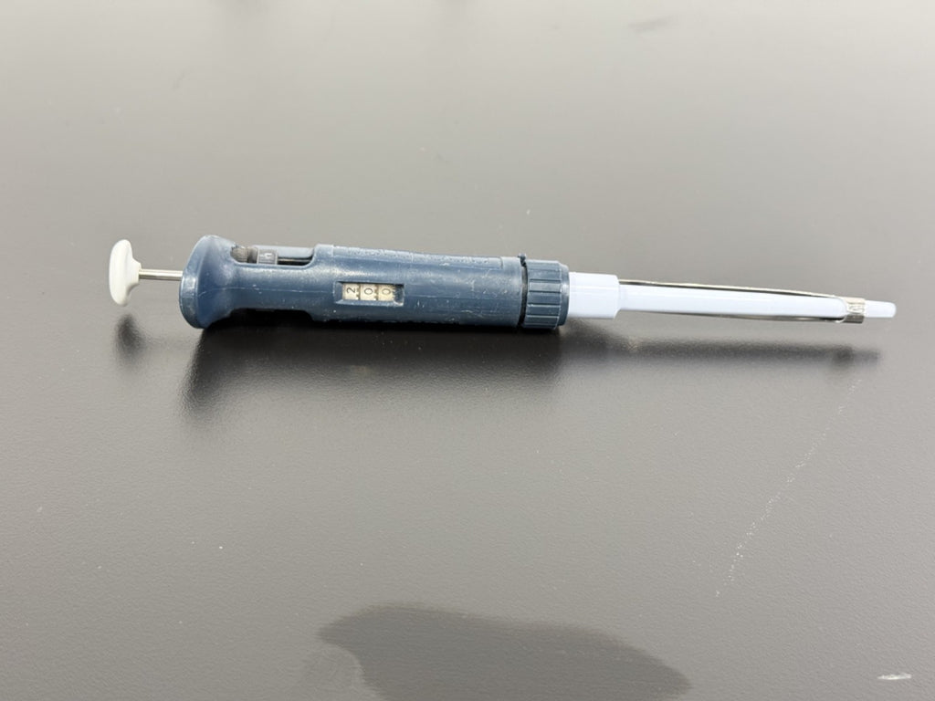 Gilson Pipetman P200 Adjustable Micropipette 20 200µL3