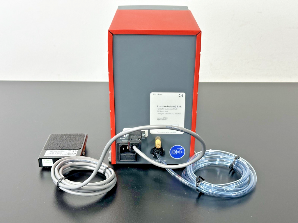 Loctite 97006 Digital Precision Syringe Dispenser w/ Foot Pedal Powers On3