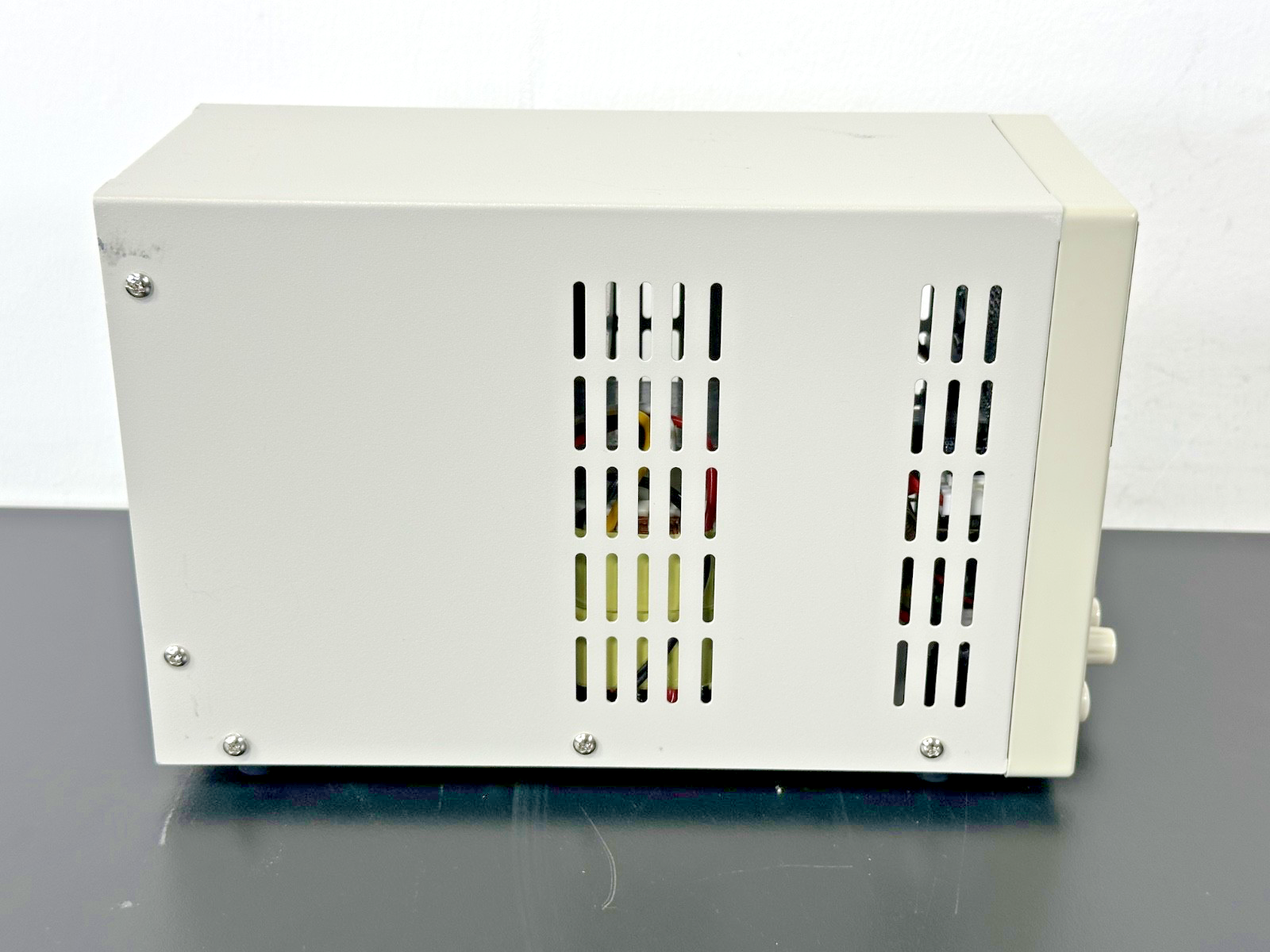 Korad KA6003D Digital DC Bench Power Supply 60V 3A Adjustable Powers On Working4