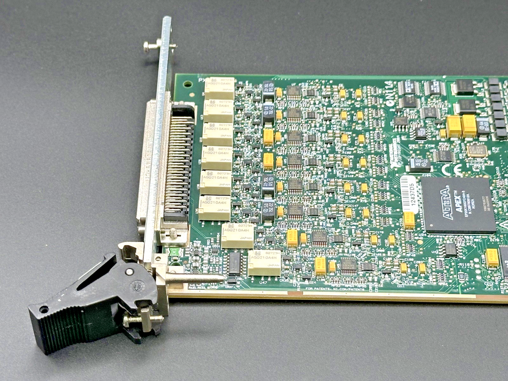 National Instruments NI PXI 6133 S Series 8 Ch 14 Bit Multifunction DAQ Module5