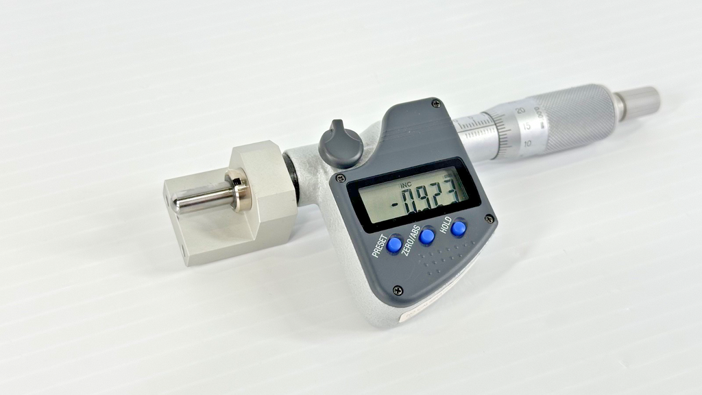 Mitutoyo MHN4 25MX Digimatic Micrometer Head 0 25mm with Mount1