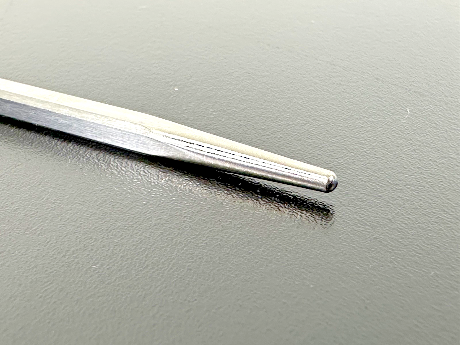 V. Mueller AU5601 Freimuth Serrated Oval Loop Curette 6.25in3