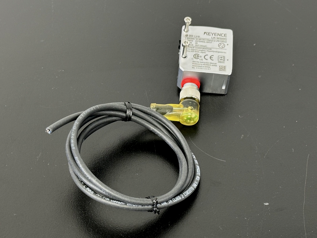 Keyence LR W500C IO Link Laser Sensor w/ Cable & Connector0