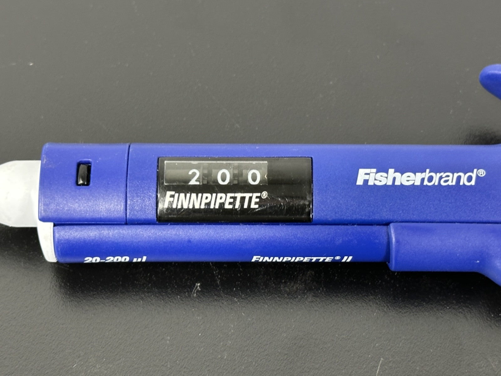 Thermo Fisher Fisherbrand Finnpipette II Micropipette 20–200 µL1