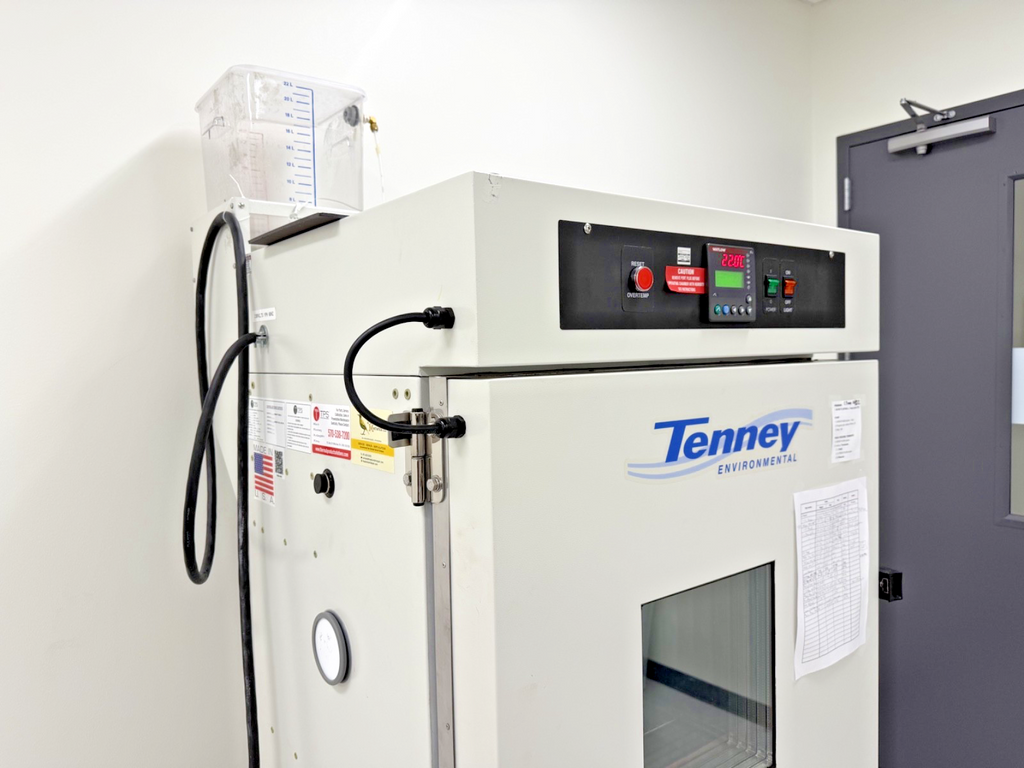 Tenney Environmental Temperature Humidity Test Chamber TPS UTRC WF4 C2