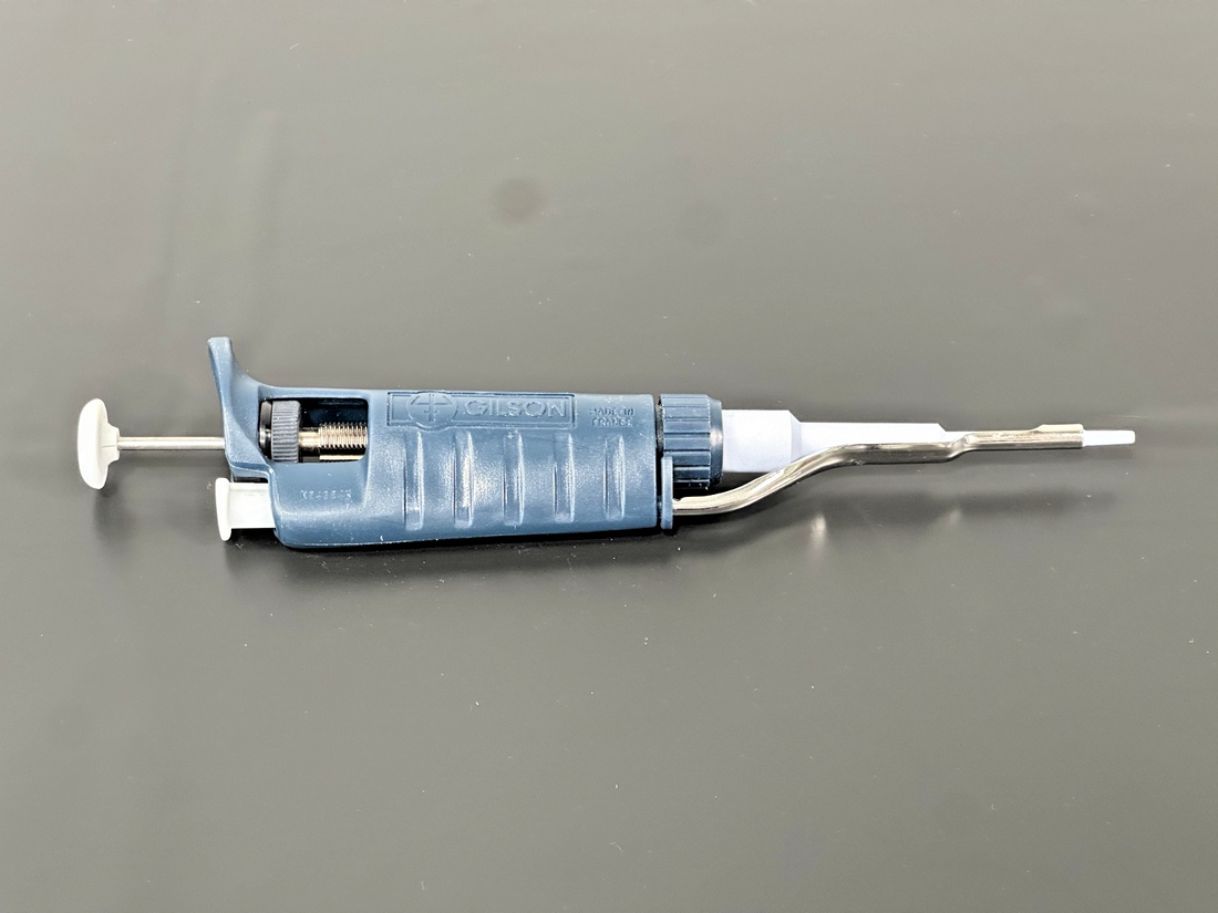 Gilson P10 Adjustable Micropipette 1 10µL Single Channel Pipettor0