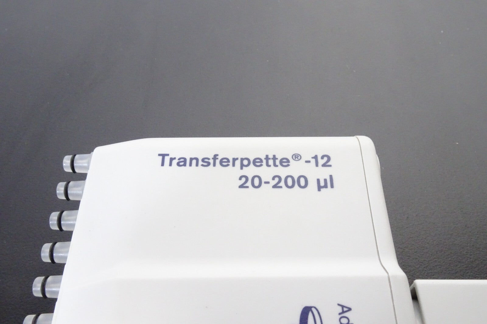 BrandTech Transferpette 12 Channel Manual Pipette 20 200uL3