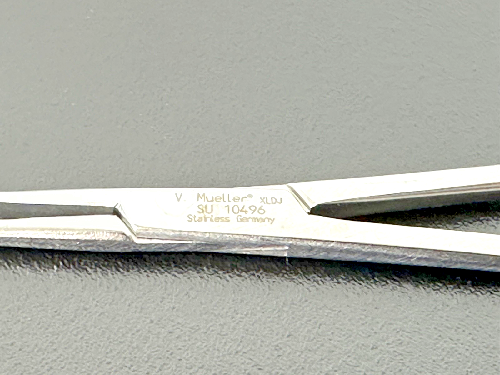 V. Mueller SU10496 Micro Line Mixter 5" Angled Serrated Forceps Germany1