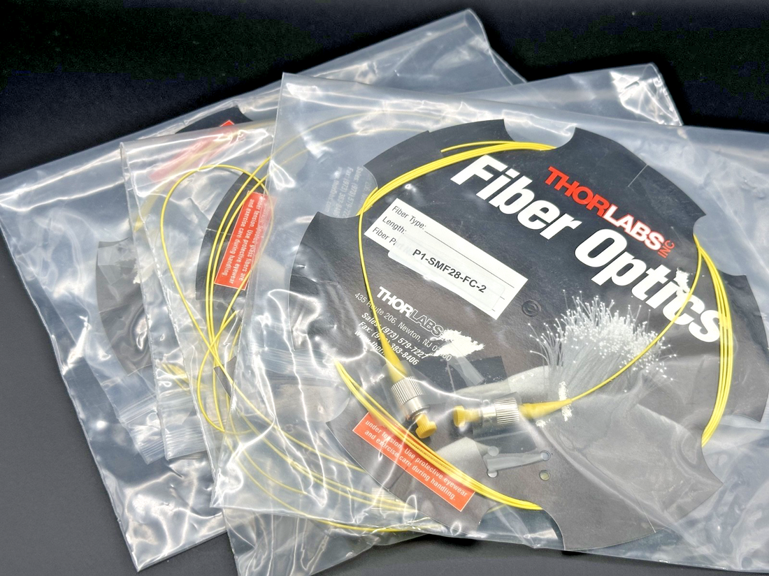 3 Thorlabs P1-SMF28-FC-2 Fiber Patch Cables | New Unused0