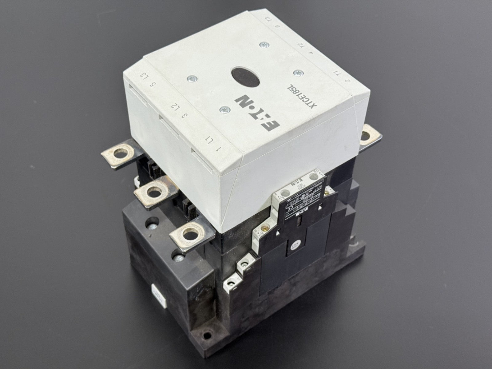 Eaton XTCE185L Power Contactor 3 Pole Motor Starter L1 L2 L3 T1 T2 T34