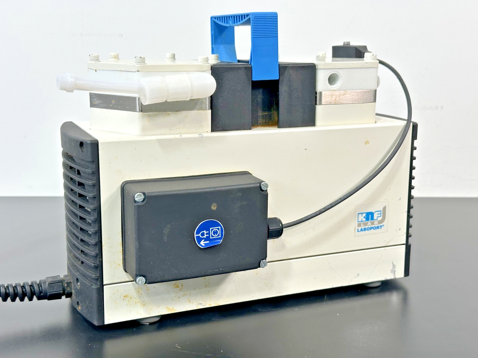 KNF Lab Labport Diaphragm Vacuum Pump Laboratory Pump Used For Parts Not Working1