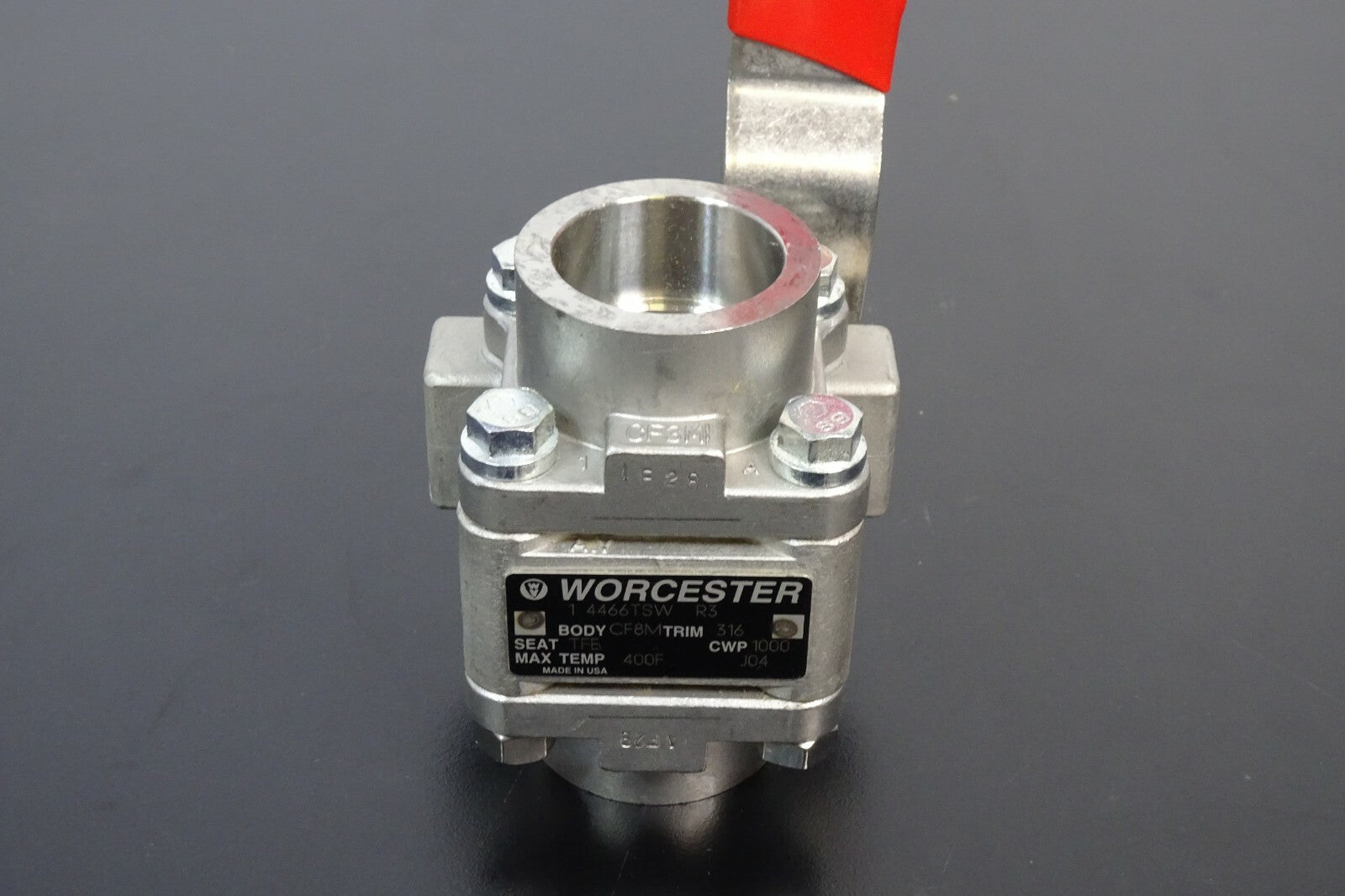 FLOWSERVE WORCESTER Controls CF8M BALL VALVE1