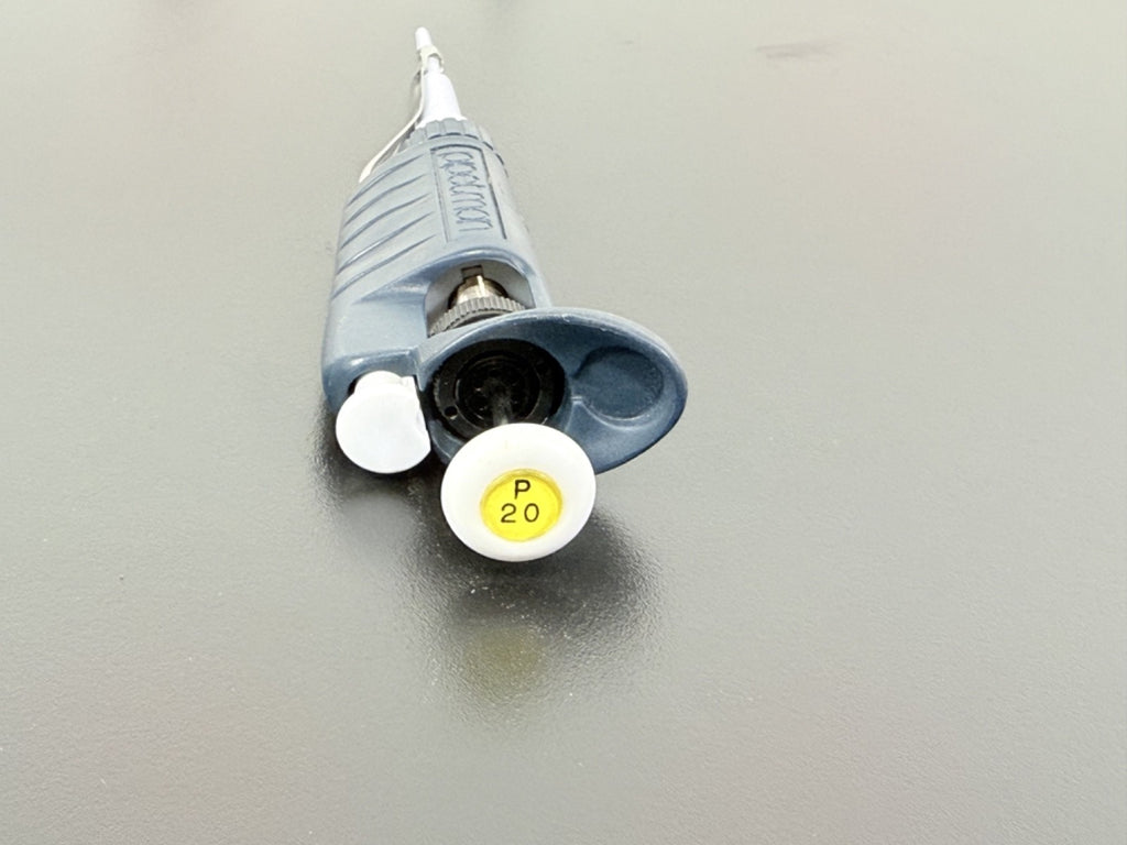 Gilson Pipetman P20 Adjustable Micropipette 2 20µL3