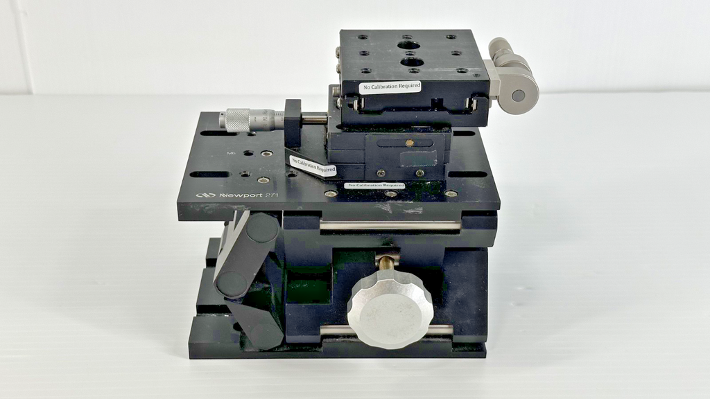Newport 271 Lab Jack w/ M 423 Melles Griot Multi Axis Positioning Stages0