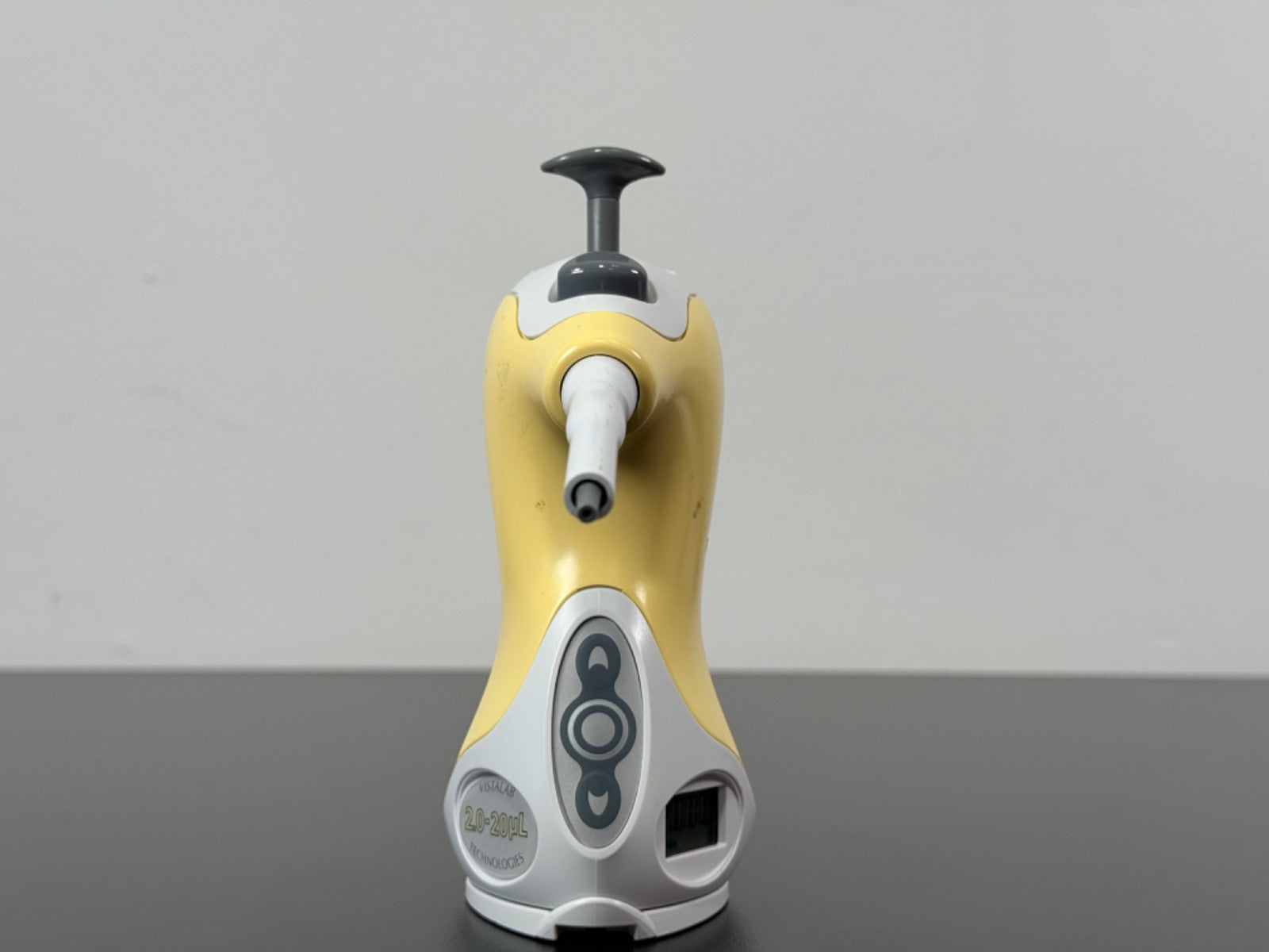 Ovation BioNatural Electronic Pipette 2.0–20 µL Automatic Pipettor Lab3