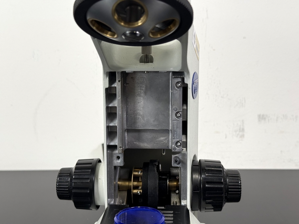 Olympus CX22LEDRFS1 Microscope No Power Missing Parts For Repair3