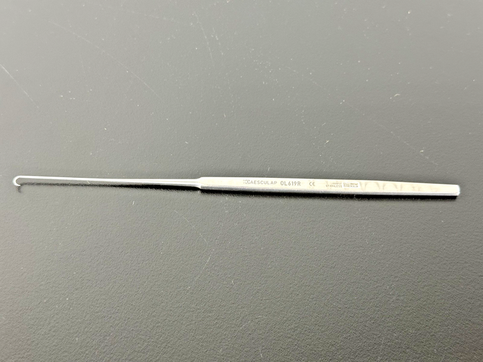 Aesculap OL619R Cottle Skin Dura Retractor Sharp 6 1/4" Stainless Steel