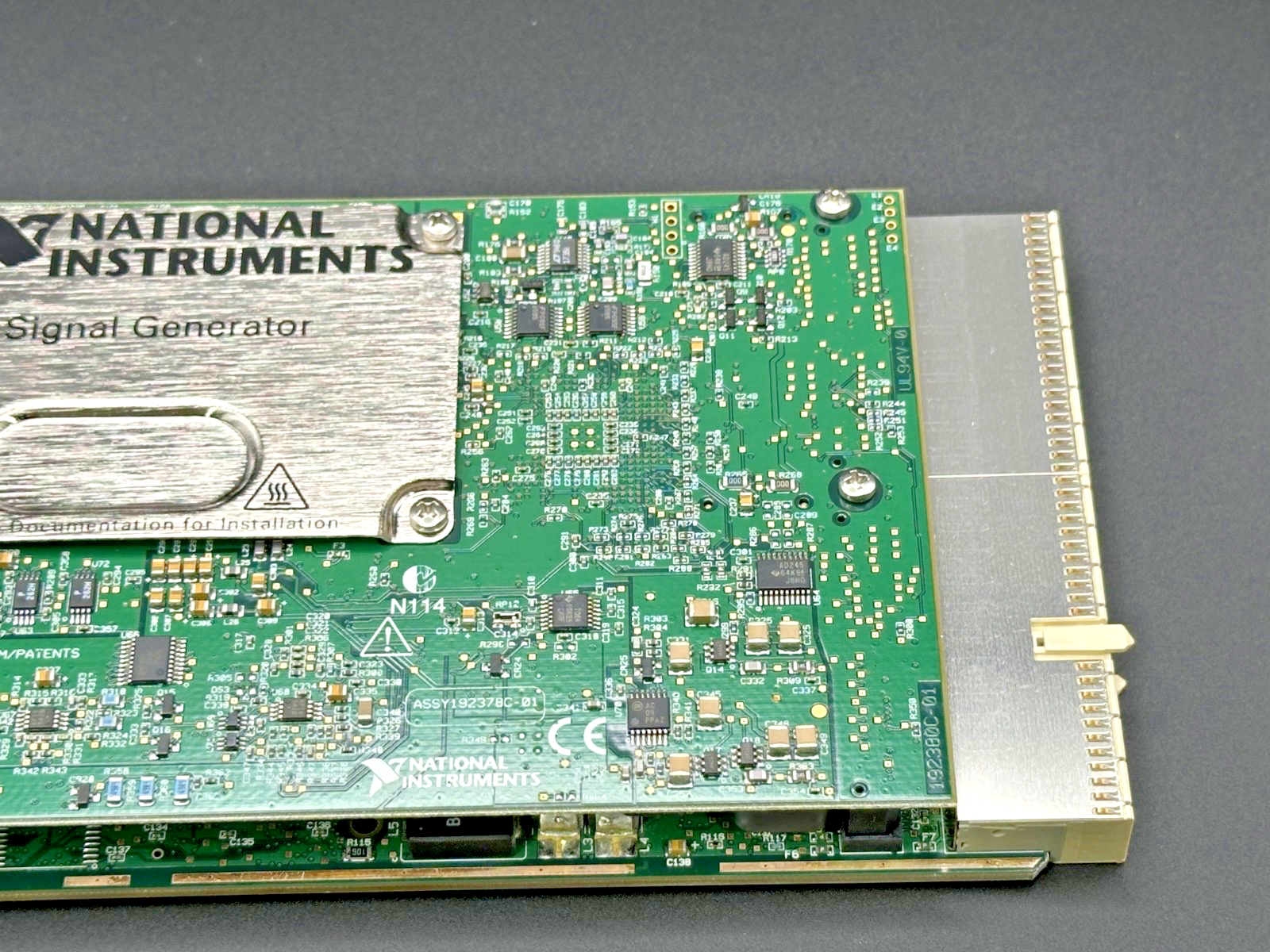 National Instruments NI PXI 5402 20MHz 14 Bit PXI Signal Generator5