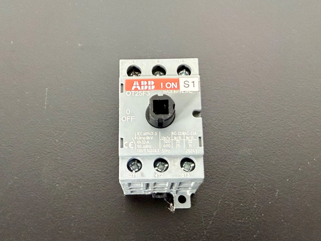 ABB OT25F3 Disconnect Switch 3 Pole 25A 600V IEC Rotary Switch0
