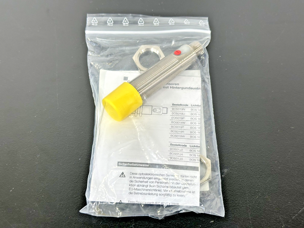 Balluff BOS 18M PA RH22 S4 BOS014W Photoelectric Sensor 251443 New1