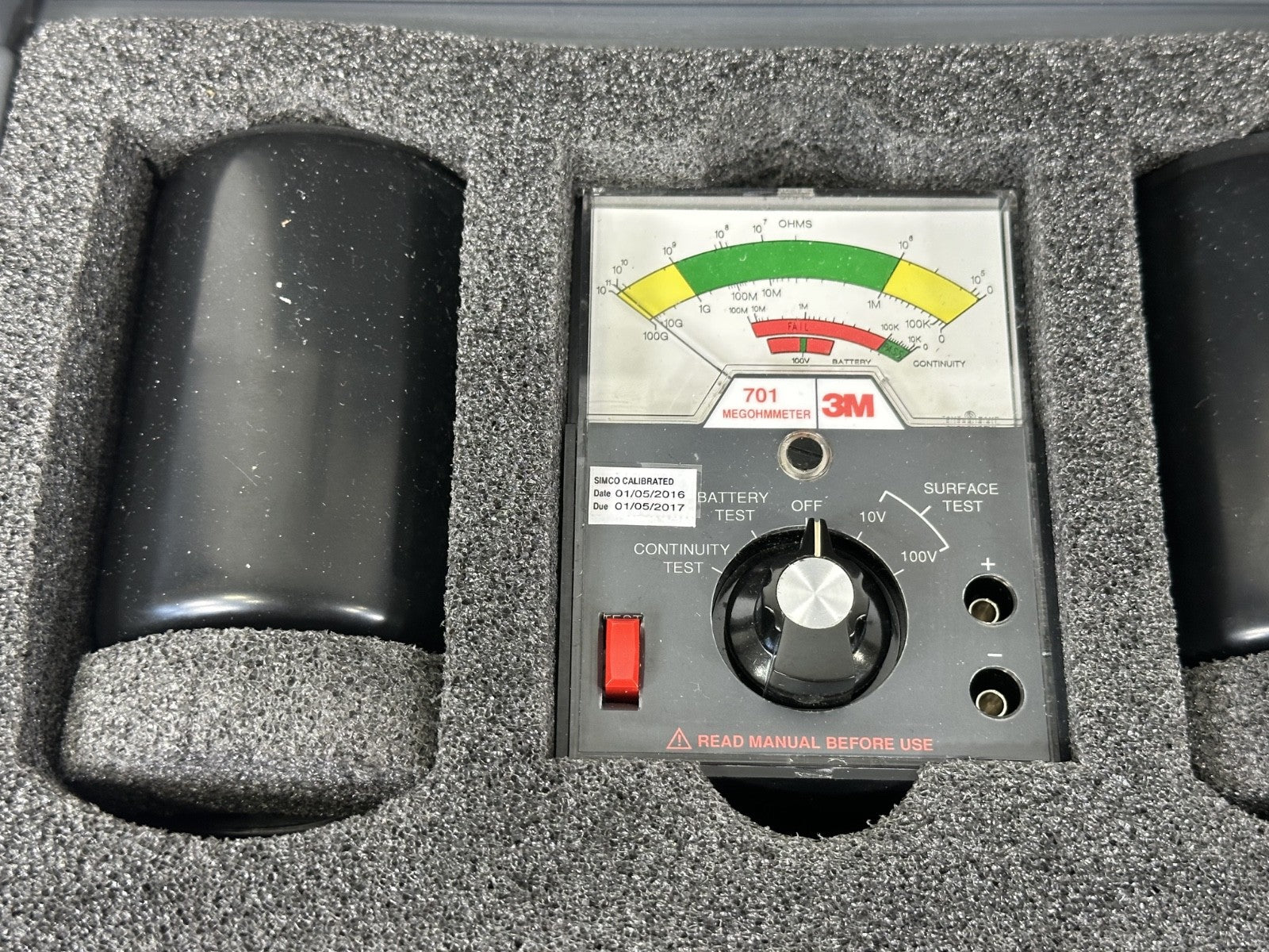 3M 701 Megohmmeter Static Control Surface Test Kit P/N 90179 w/ Case2