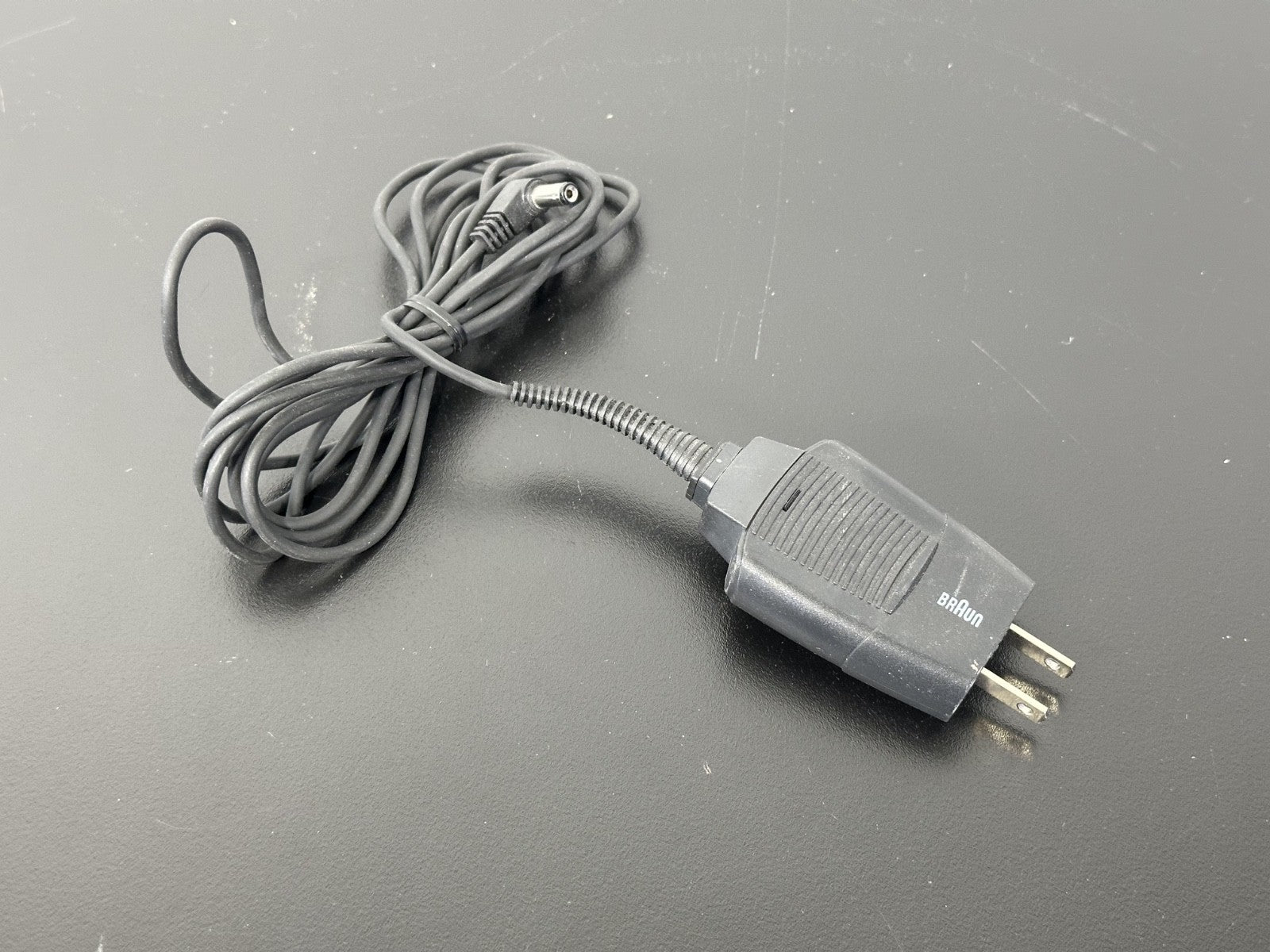 Braun Type 6021 AC Power Adapter Charger 12V DC 400mA0