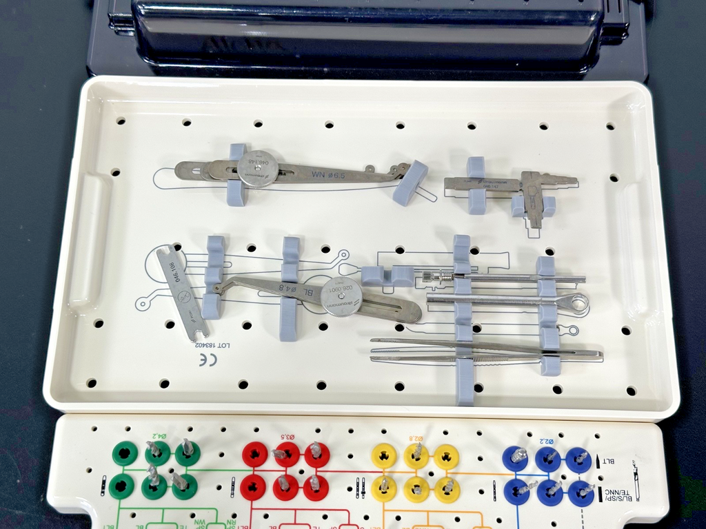 Straumann Dental Instrument Cassette w/ Drills Ratchets & Hand Tools2
