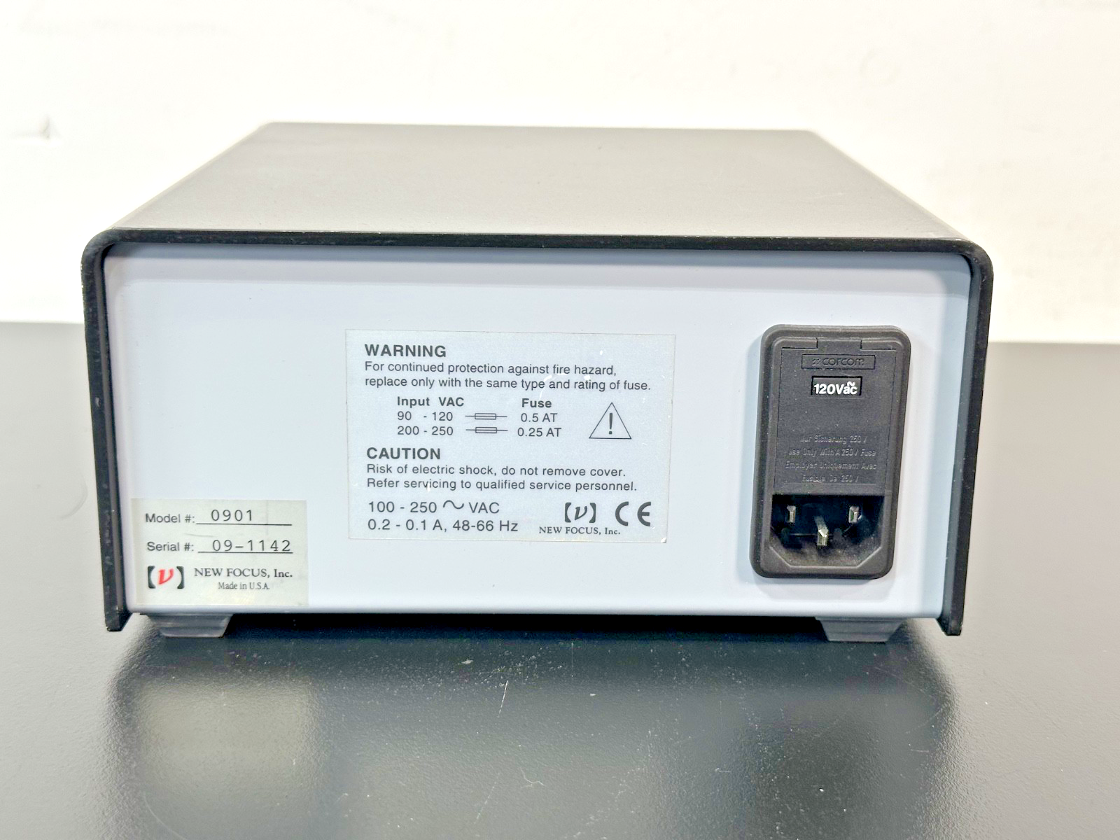 New Focus 0901 Triple Output ±15V Low Noise DC Power Supply Working1