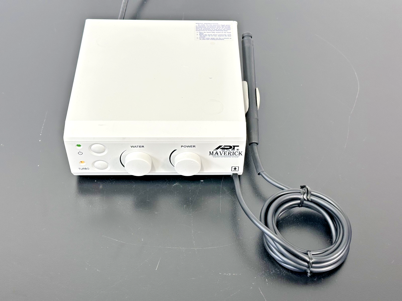 ART Maverick ART M1 25K Magnet Scaler Unit W/ Handpiece Used Powers On1