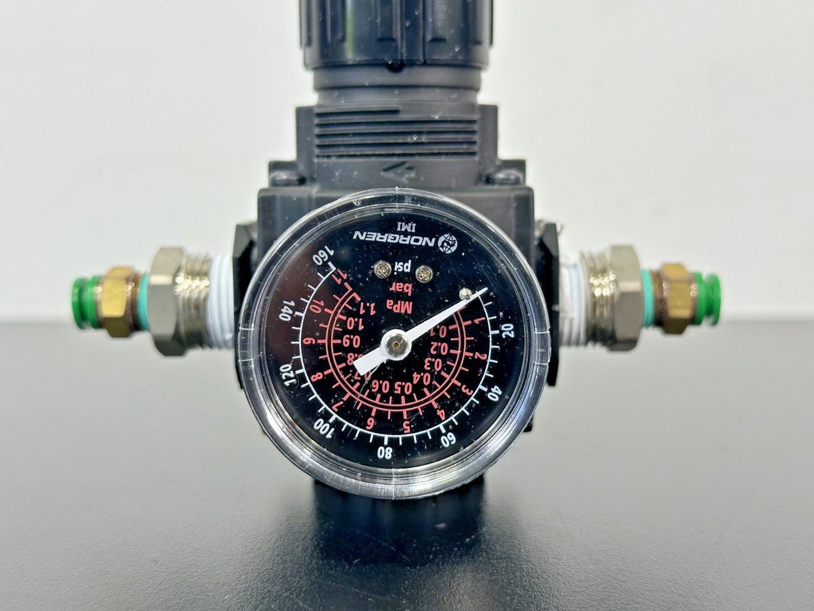 IMI Norgren R73G 4AK RMG Air Pressure Regulator 5 150 PSI w/ Gauge3