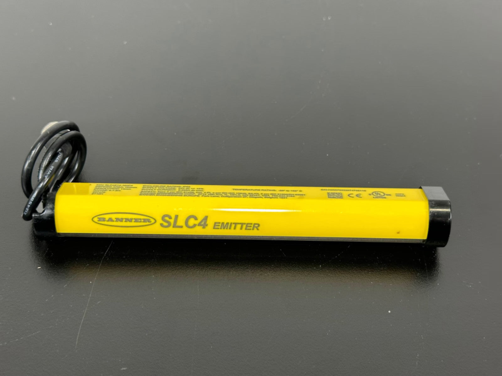 Banner SLC4E14 160P4 SLC4 Safety Light Curtain Emitter Sensor 14mm0