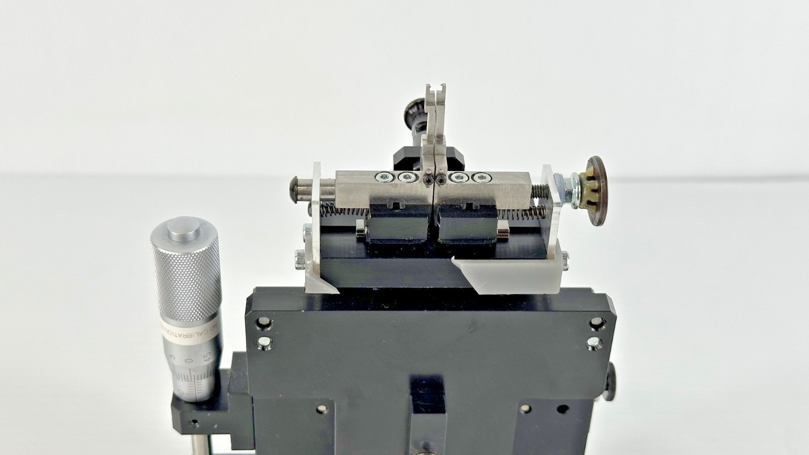 Custom Multi Axis Fiber Optic Alignment Positioning Stage w/ Micrometers4