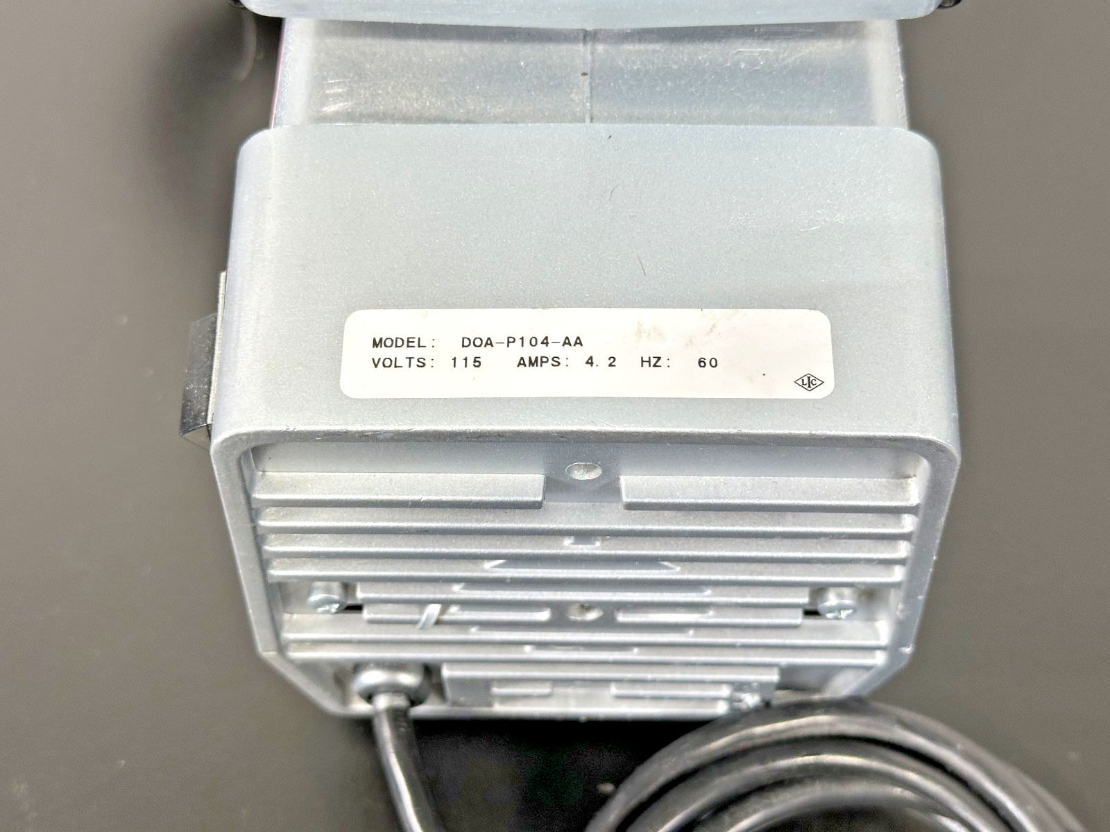 GAST DOA P104 AA Oil Less Diaphragm Vacuum Pressure Pump 115V Dual Gauge Working6