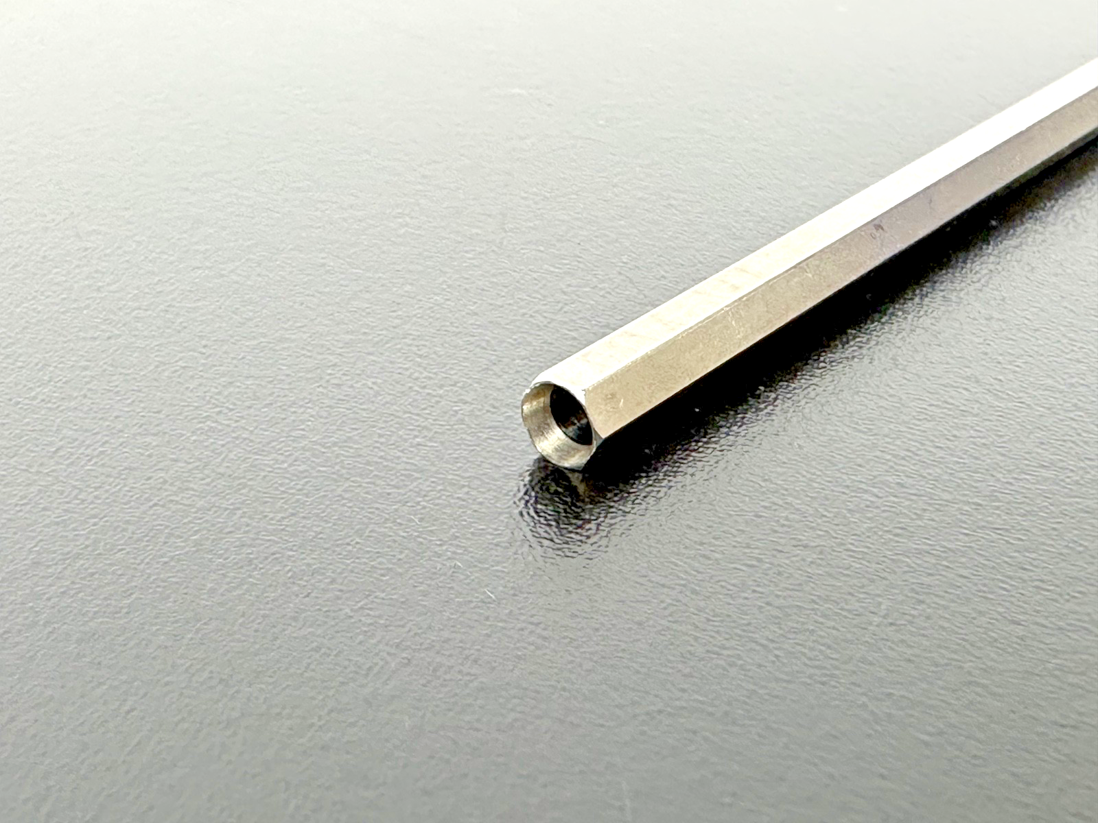 Aesculap MB141R No. 3HL Hexagonal Instrument Handle 150mm Germany2