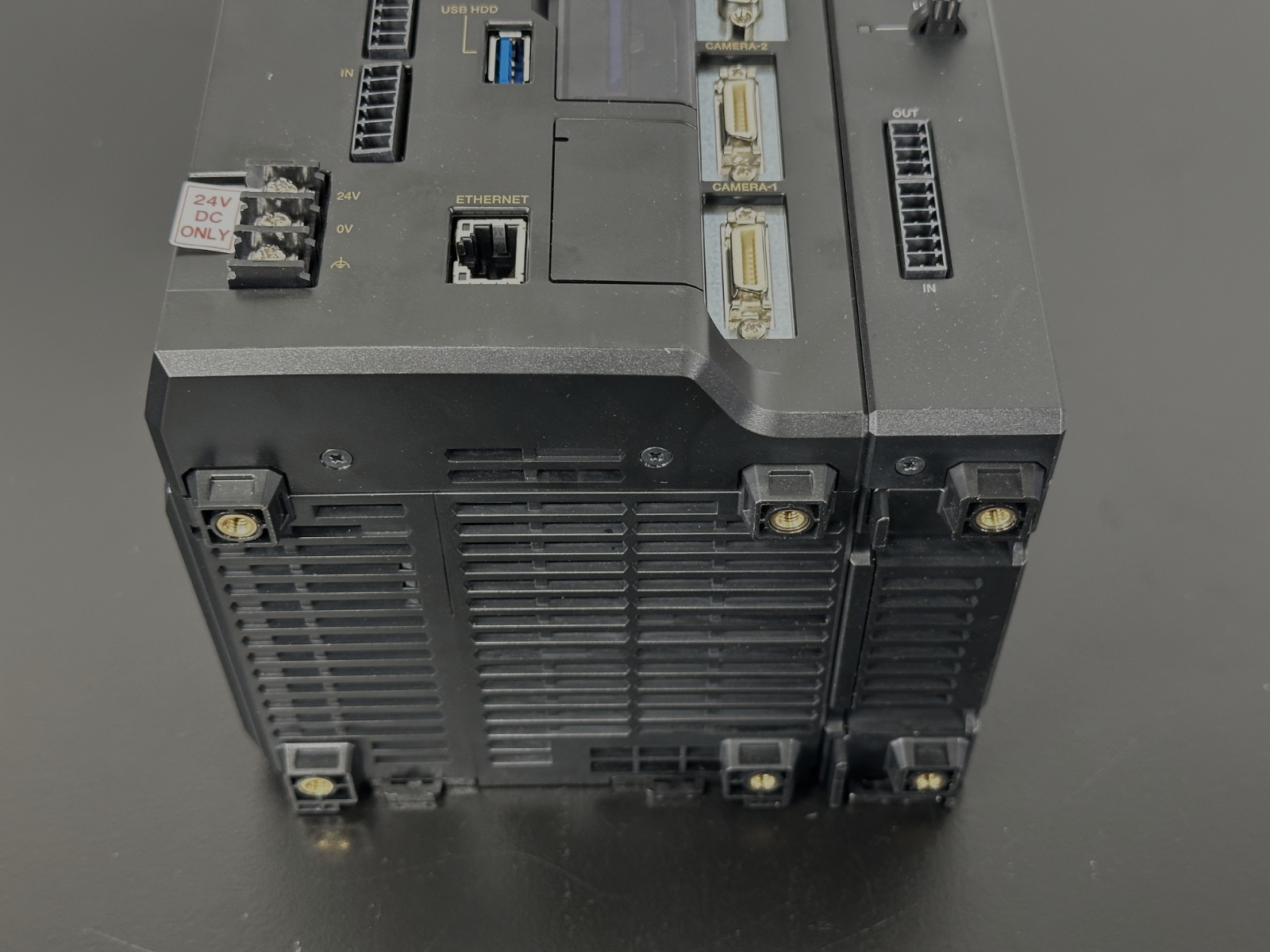 Keyence CV X302F CV X300 Series Vision Controller w/ CA DC40E Expansion Unit2