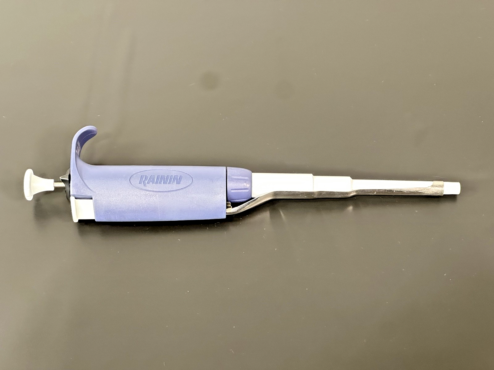 Rainin L 1000 Adjustable Micropipette 100 1000µL Single Channel Pipettor0