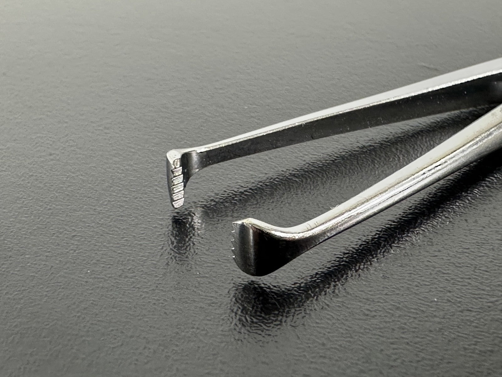 V. Mueller SU4057 Surgical Foerster Sponge Holding Forceps 9.5" Stainless2