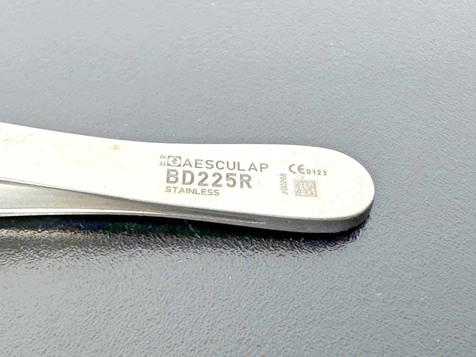 Aesculap BD225R Hudson Dressing Forceps 5" Serrated Stainless Steel2