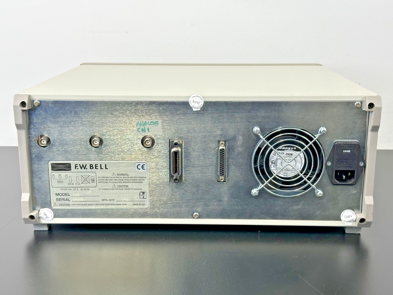 F.W. Bell 9951 Series 9950 Gauss Teslameter Powers On No Probes w/ Manual4