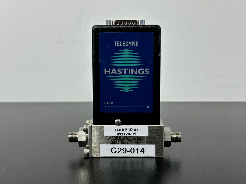 Teledyne Hastings HFC 202 Mass Flow Controller 500 SCCM Oxygen 0 5V0