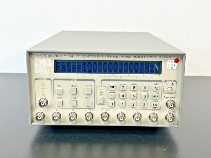 Stanford Research Systems DG535 Digital Delay Pulse Generator GPIB Powers On
