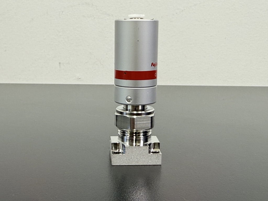 Fujikin DC2F3000 Gas Pressure Regulator Valve Type N.C. 0.6MPa Made in Japan2